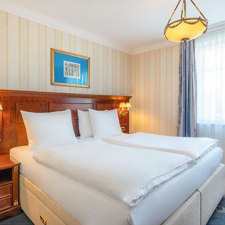 Seetelhotel Ahlbecker Hof Heringsdorf  Ngoại thất bức ảnh A room at the hotel