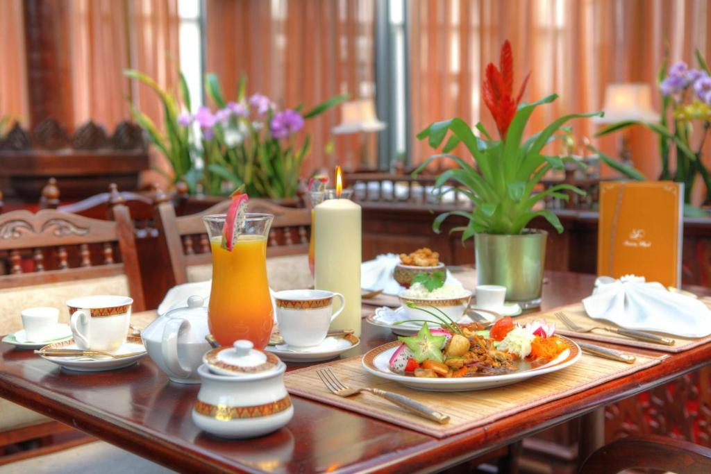 Seetelhotel Ahlbecker Hof Heringsdorf  Ngoại thất bức ảnh A table set for breakfast