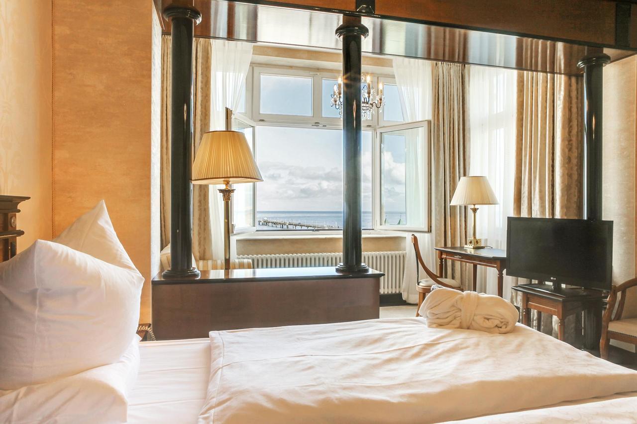 Seetelhotel Ahlbecker Hof Heringsdorf  Ngoại thất bức ảnh A room at the hotel