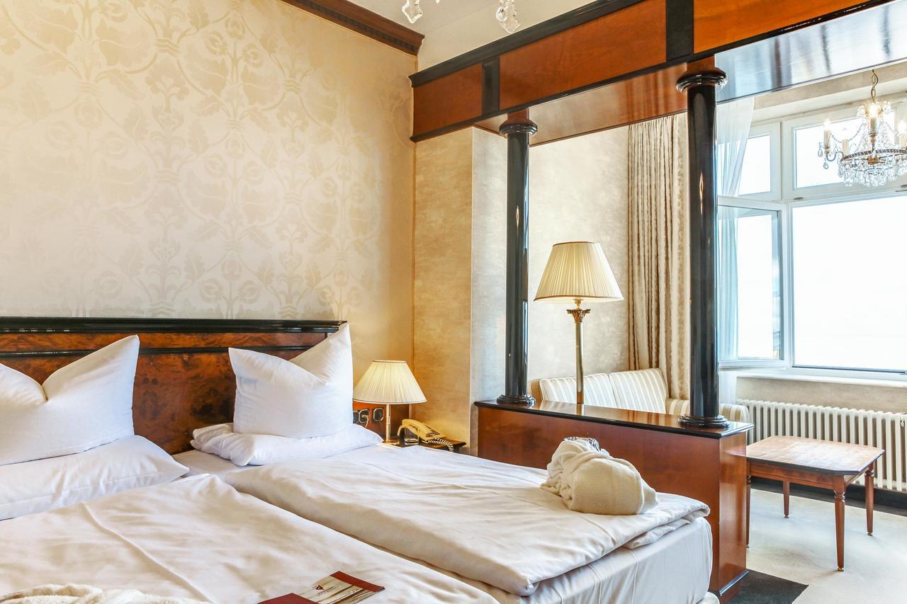 Seetelhotel Ahlbecker Hof Heringsdorf  Ngoại thất bức ảnh A room at the hotel