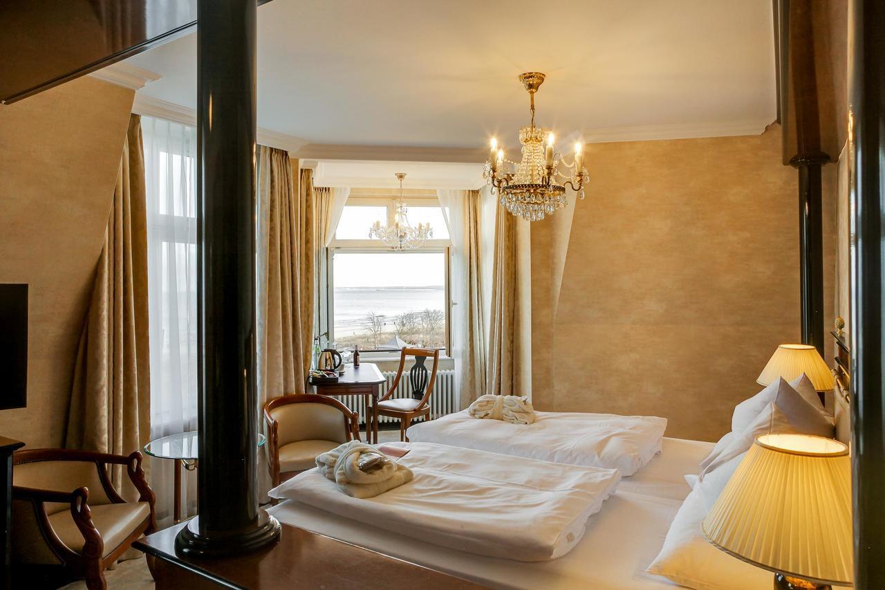 Seetelhotel Ahlbecker Hof Heringsdorf  Ngoại thất bức ảnh A room at the hotel