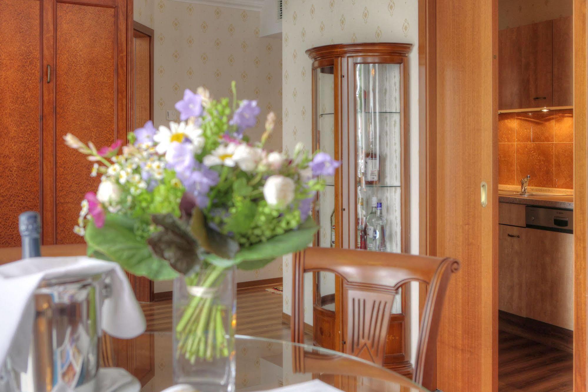 Seetelhotel Ahlbecker Hof Heringsdorf  Ngoại thất bức ảnh A typical apartment